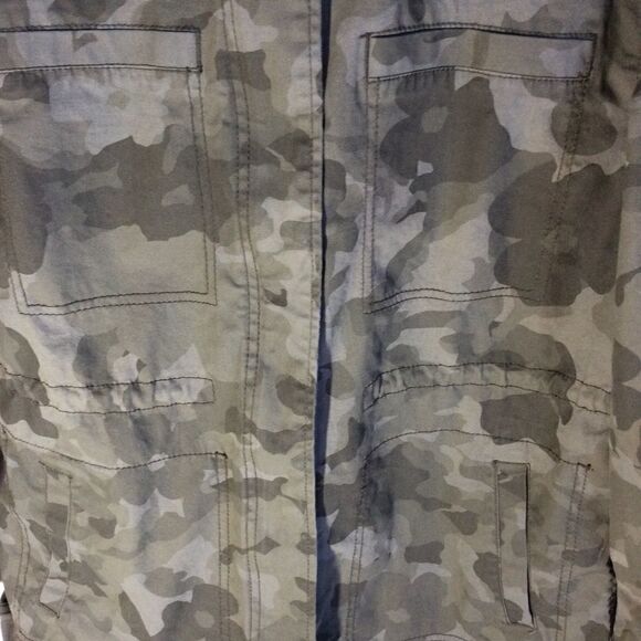 Old Navy Womens Camouflage Utility Jacket Size S - Picture 4 of 5